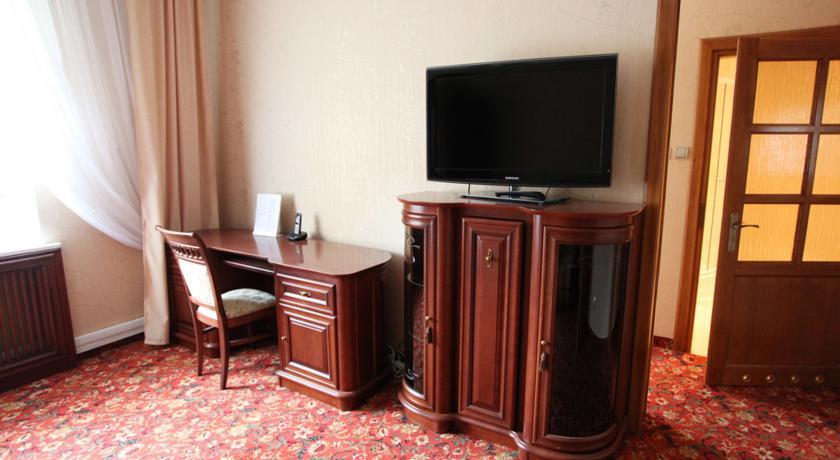 Hotel ปวอตสก์ ภายนอก รูปภาพ